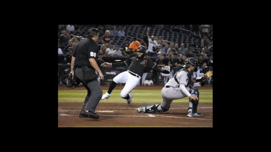 Walker pega un jonrón y los D-backs vencen a los Marlins Walker pega un jonrón y los D-backs vencen a los Marlins