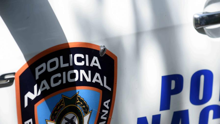Agentes policiales matan presunto delincuente en Villa Mella Agentes policiales matan presunto delincuente en Villa Mella