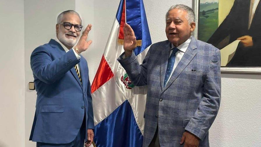 José Marte Piantini asume cargo como cónsul dominicano en Madrid José Marte Piantini asume cargo como cónsul dominicano en Madrid