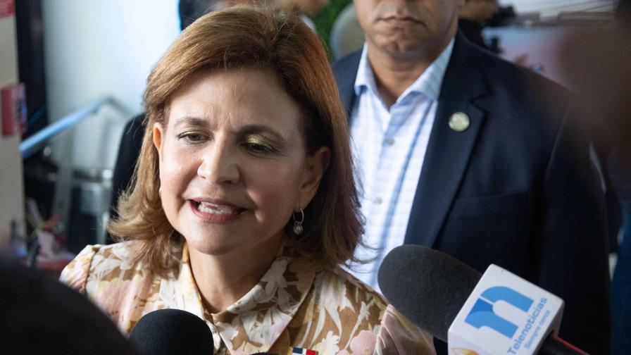 Raquel Peña dice se reforzará vigilancia en todos los hospitales públicos; haitianos siguen prófugos Raquel Peña dice se reforzará vigilancia en todos los hospitales públicos; haitianos siguen prófugos