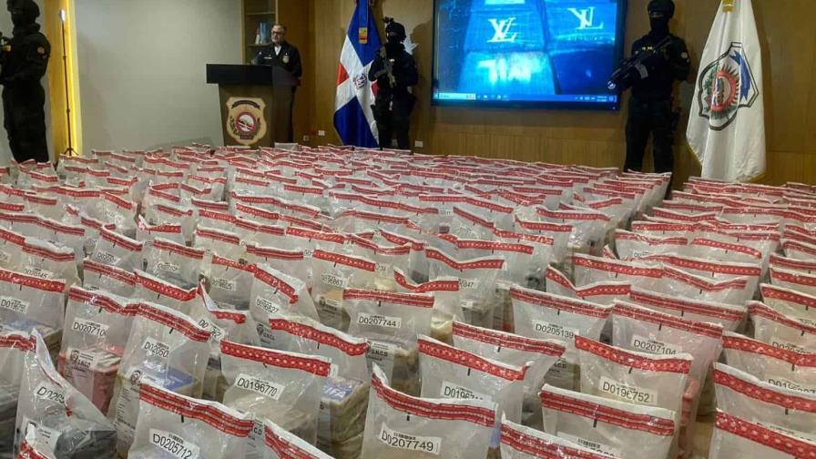 RD ocupa el mayor cargamento de droga de la historia, más de 8 toneladas y se “sigue contando” RD ocupa el mayor cargamento de droga de la historia, más de 8 toneladas y se “sigue contando”