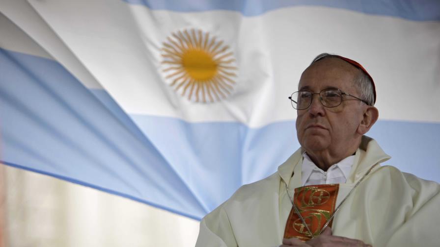 El papa es introspectivo y autocrítico en su autobiografía, especialmente sobre su juventud El papa es introspectivo y autocrítico en su autobiografía, especialmente sobre su juventud