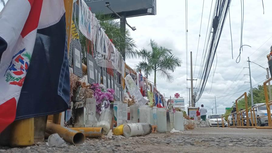La zona Cero de Jet Set a casi un mes de la tragedia: el eco de una fiesta que no debió terminar así La zona Cero de Jet Set a casi un mes de la tragedia: el eco de una fiesta que no debió terminar así
